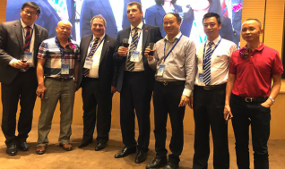 董事總裁陳志豪應(yīng)邀出席巴斯夫護(hù)理化學(xué)品多用途生產(chǎn)基地開(kāi)業(yè)盛典